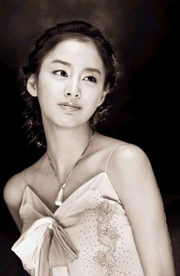  Kim Tae Hee Picture